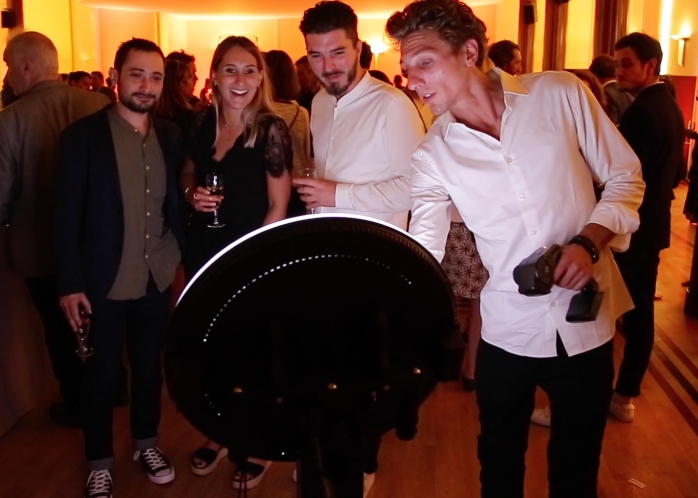 Immortalisez vos événements d'entreprise avec un robot photo